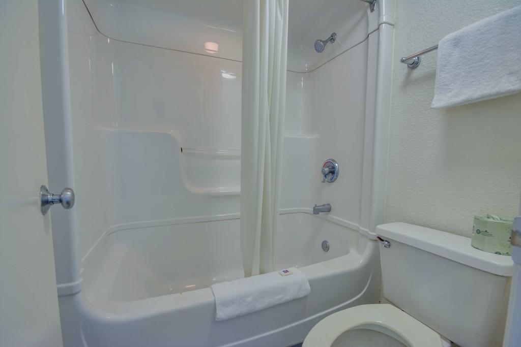 Motel 6 Huntsville - Madison Ngoại thất bức ảnh