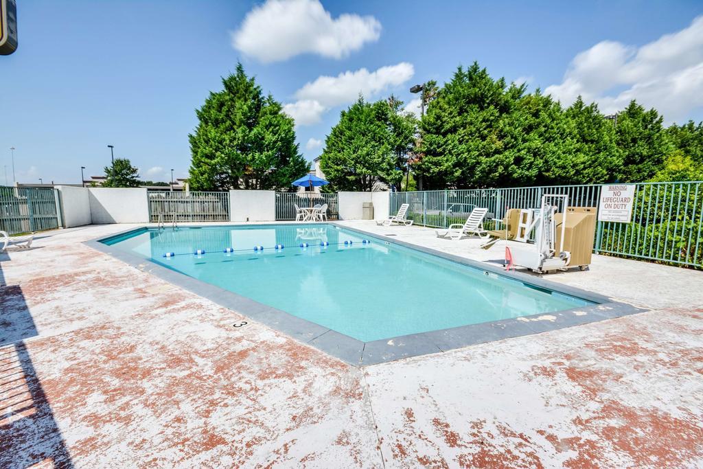 Motel 6 Huntsville - Madison Ngoại thất bức ảnh