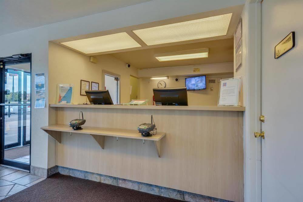 Motel 6 Huntsville - Madison Ngoại thất bức ảnh